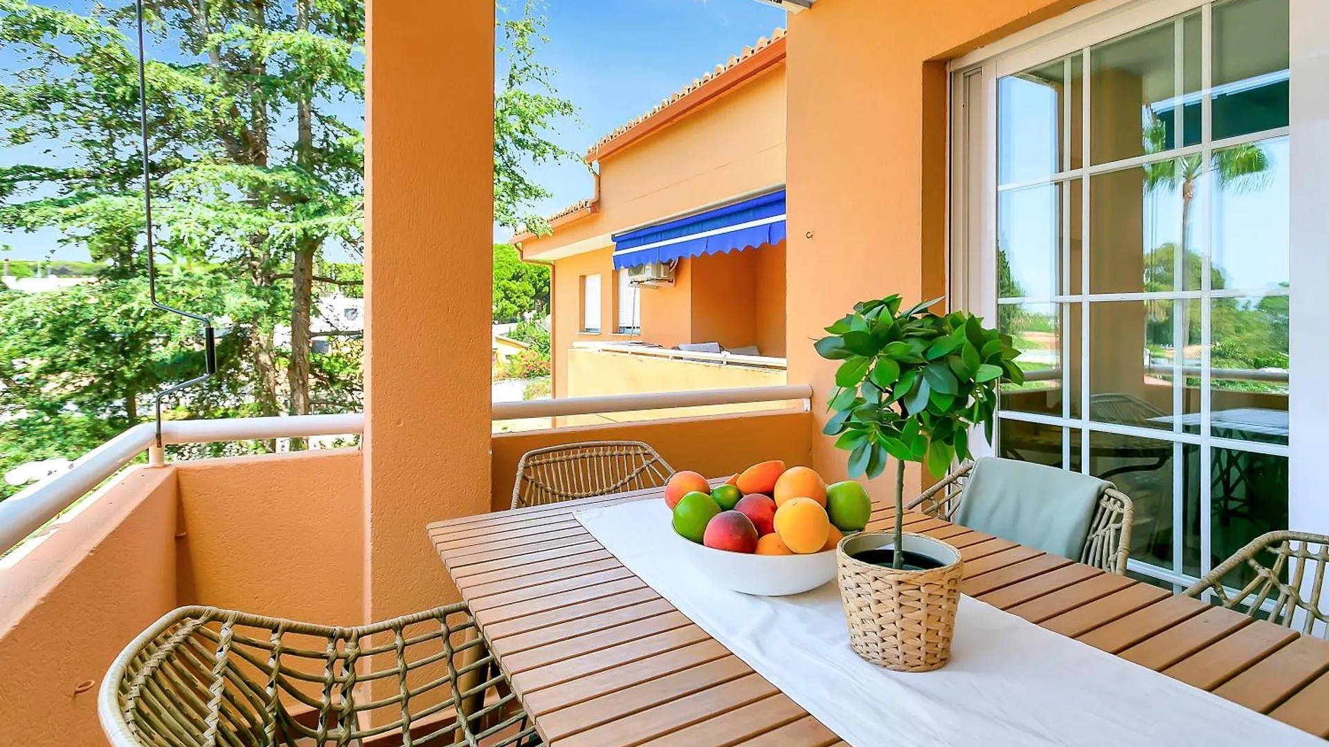 Alvarito Family Beach Retreat Marbella 0*,