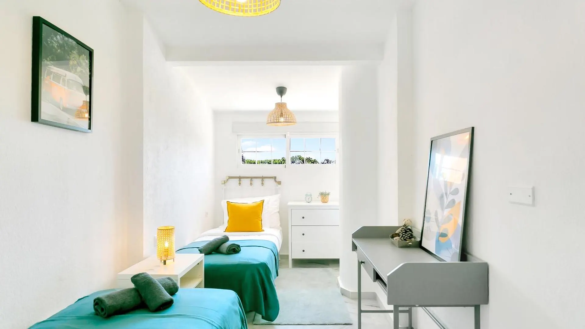 Alvarito Family Beach Retreat Marbella Apartment