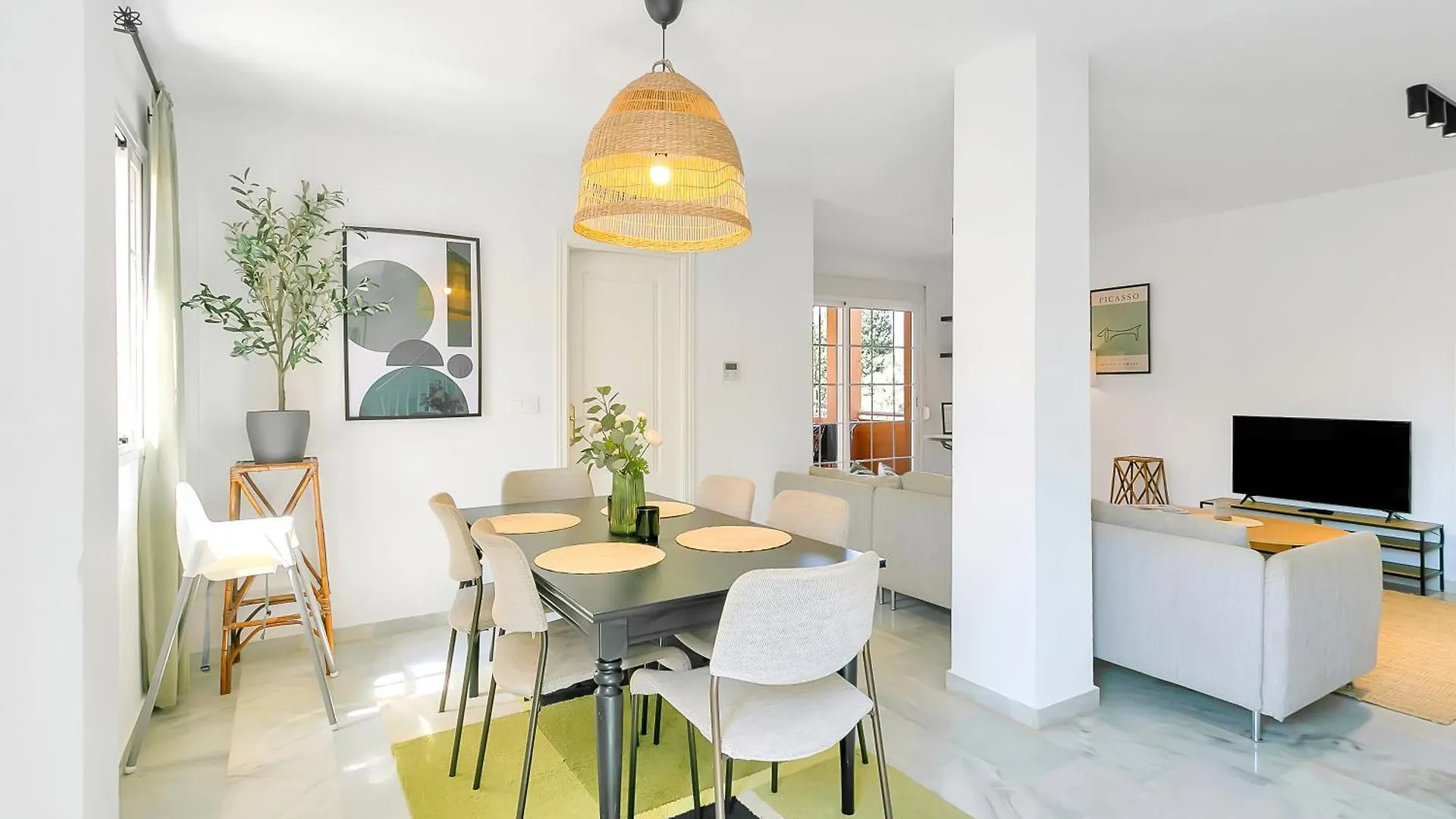 Alvarito Family Beach Retreat Marbella Apartment