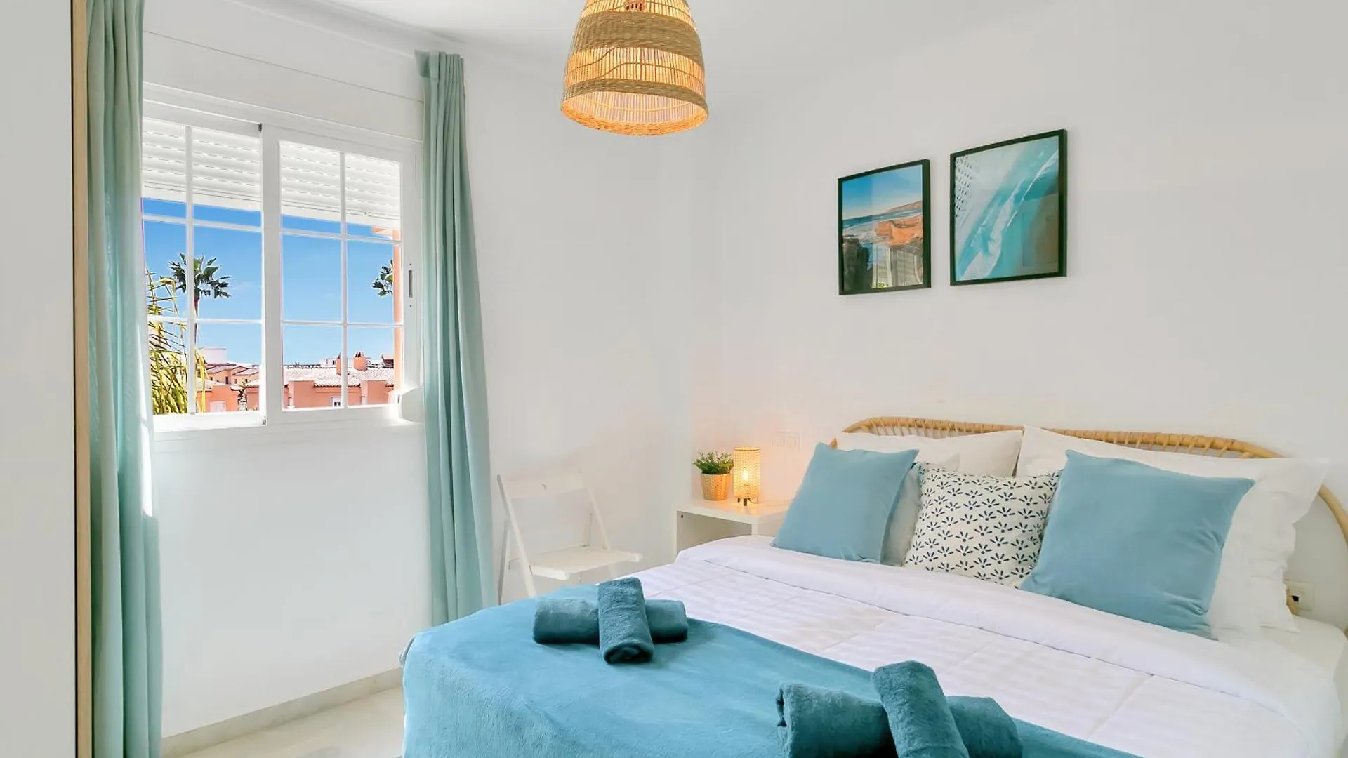 Alvarito Family Beach Retreat Marbella