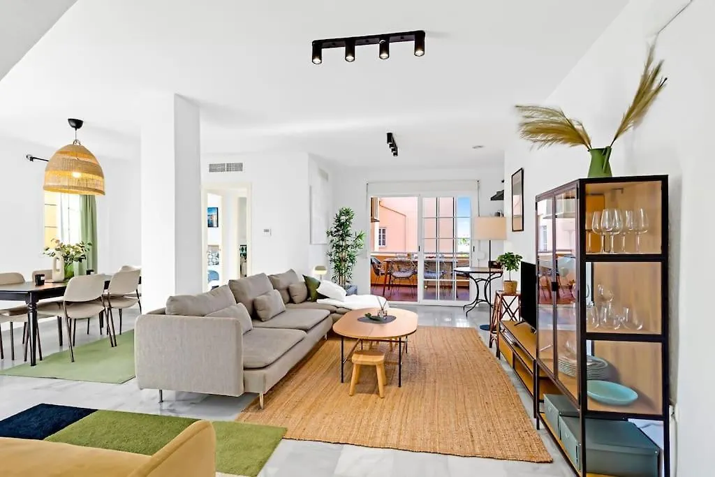 Alvarito Family Beach Retreat Marbella
