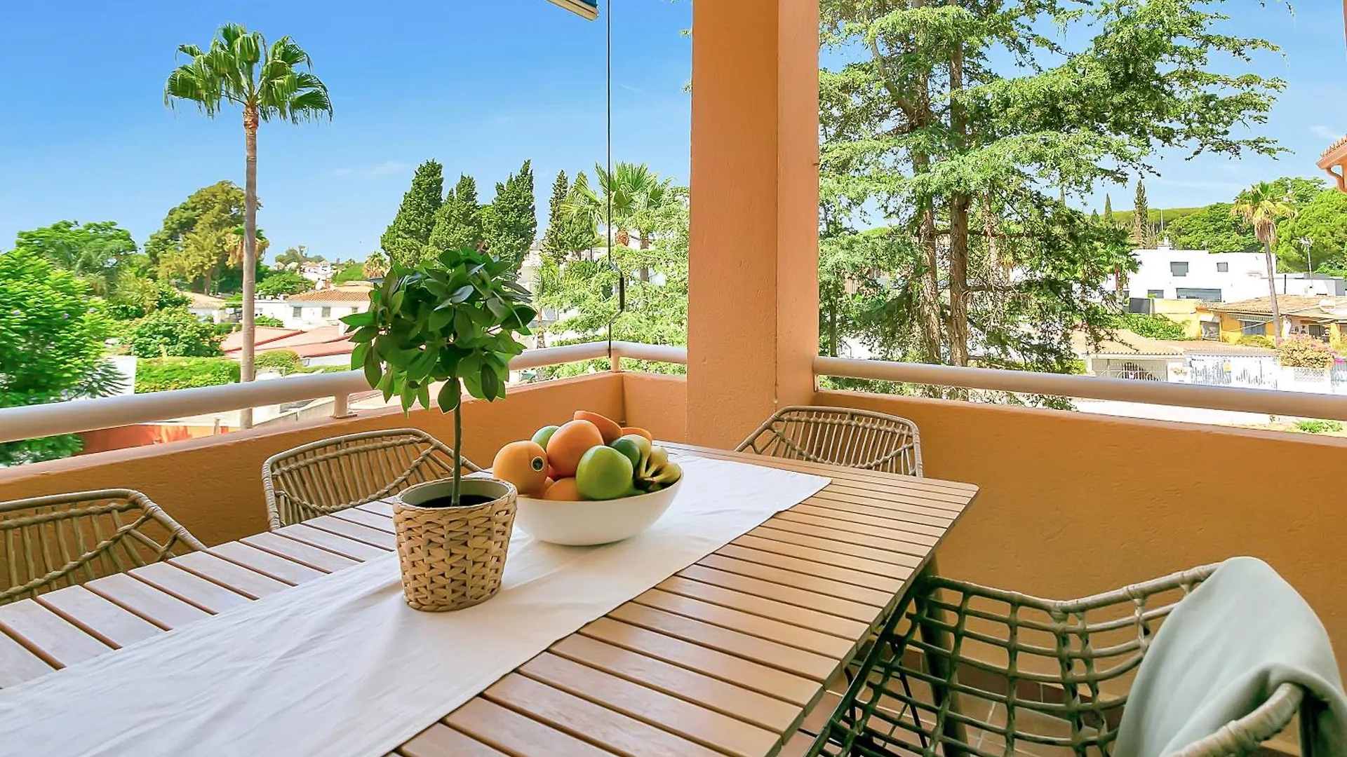 Appartamento Alvarito Family Beach Retreat Marbella Spagna